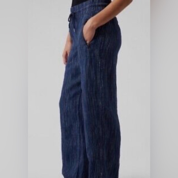 Athleta Cano Linen
Wide leg Pant - Picture 5 of 14